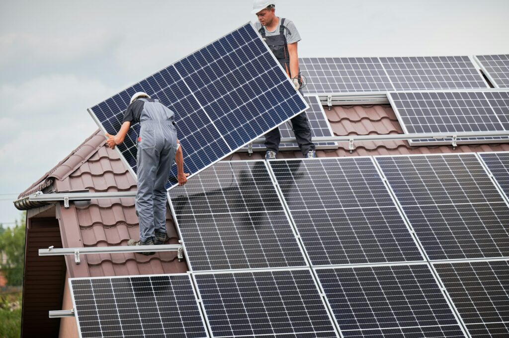 Roofing and Solar Installation Company Dallas-Fort Worth- Complete Homeowner Guide
